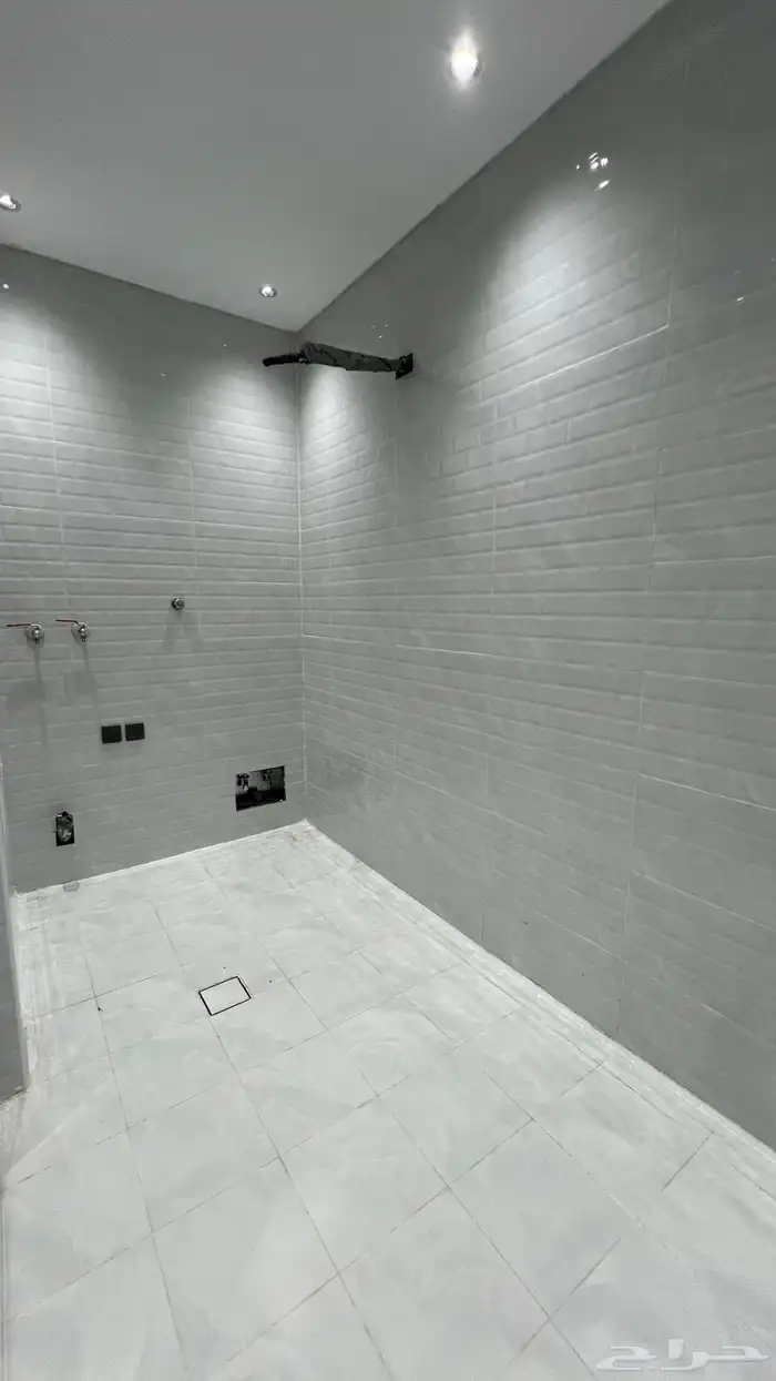 فيلا للبيع في ولي العهد 2 بتصميم فاخر ومتميز 10