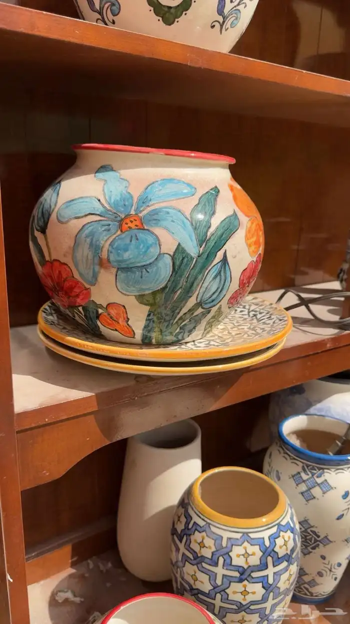 اصايص فخار سراميك طاولات خشب وكراسي خشب 2