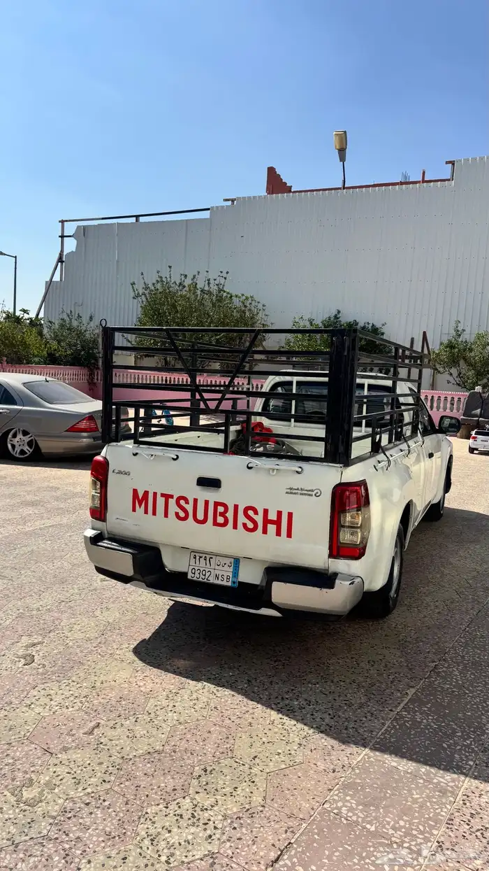 ميتسوبيشي L200 (2022) 10