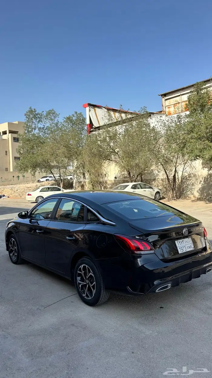 ام جي GT 2024 للبيع ممشى قليل 3