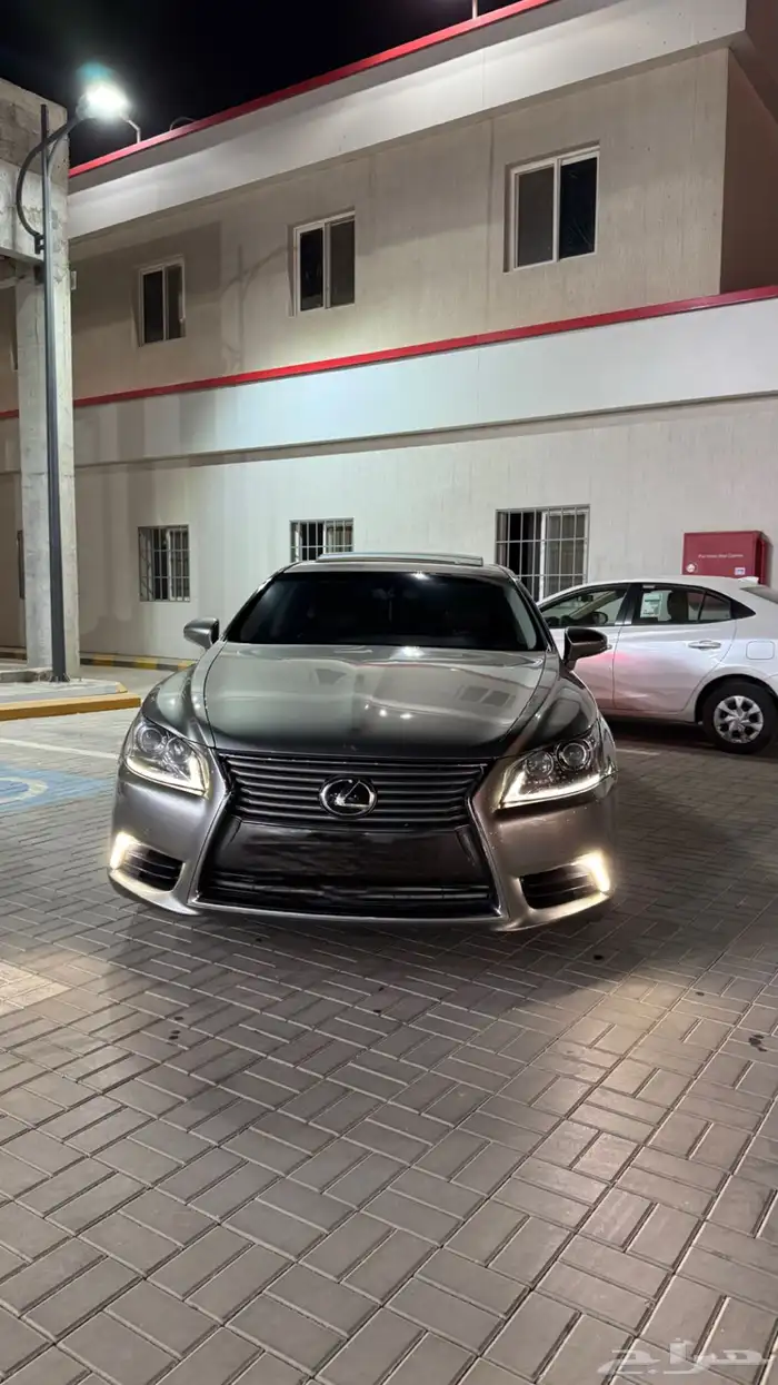 لكزس LS460L 2016 4