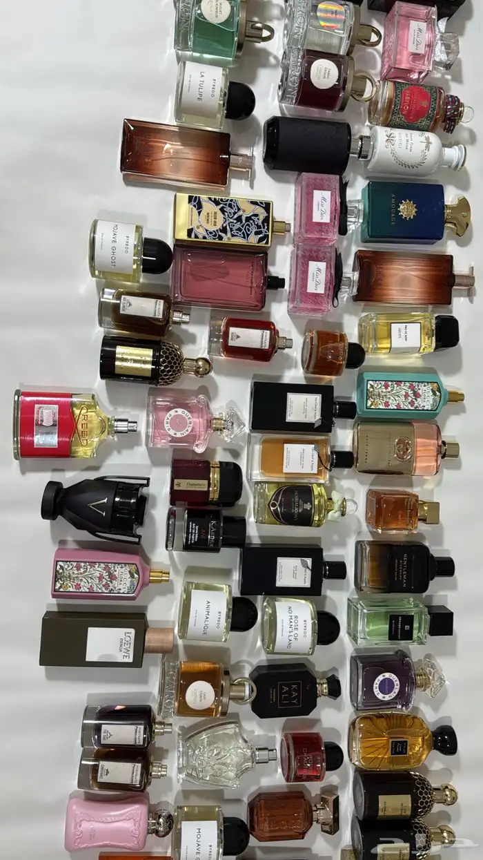 عطور اصليه بدون كراتين بربع القيمه 8