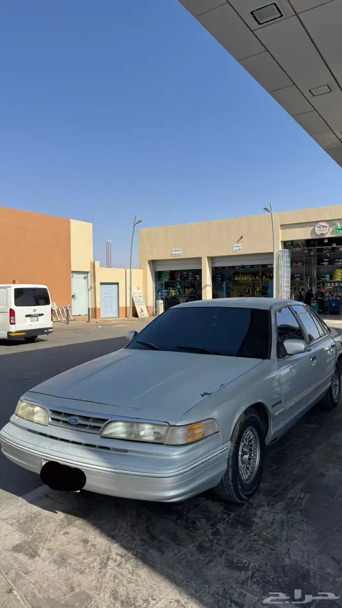فورد فكتوريا 1995 0
