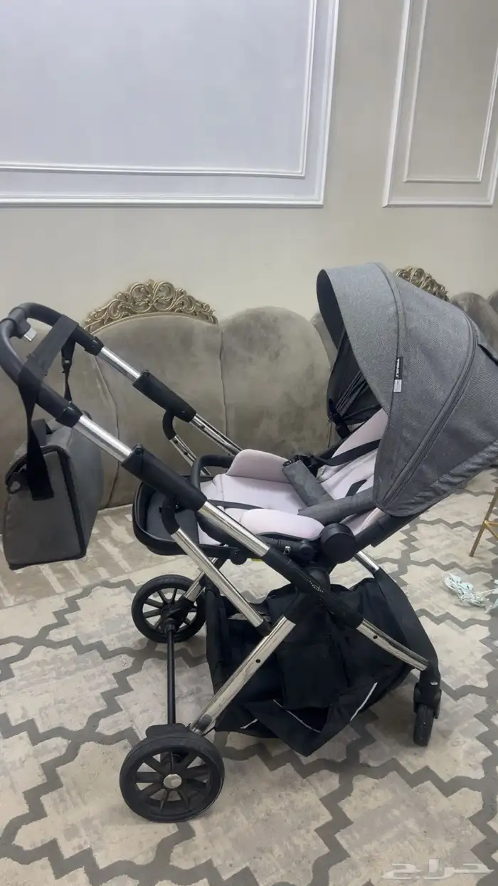 عربيه اطفال ودولاب وسرير 1