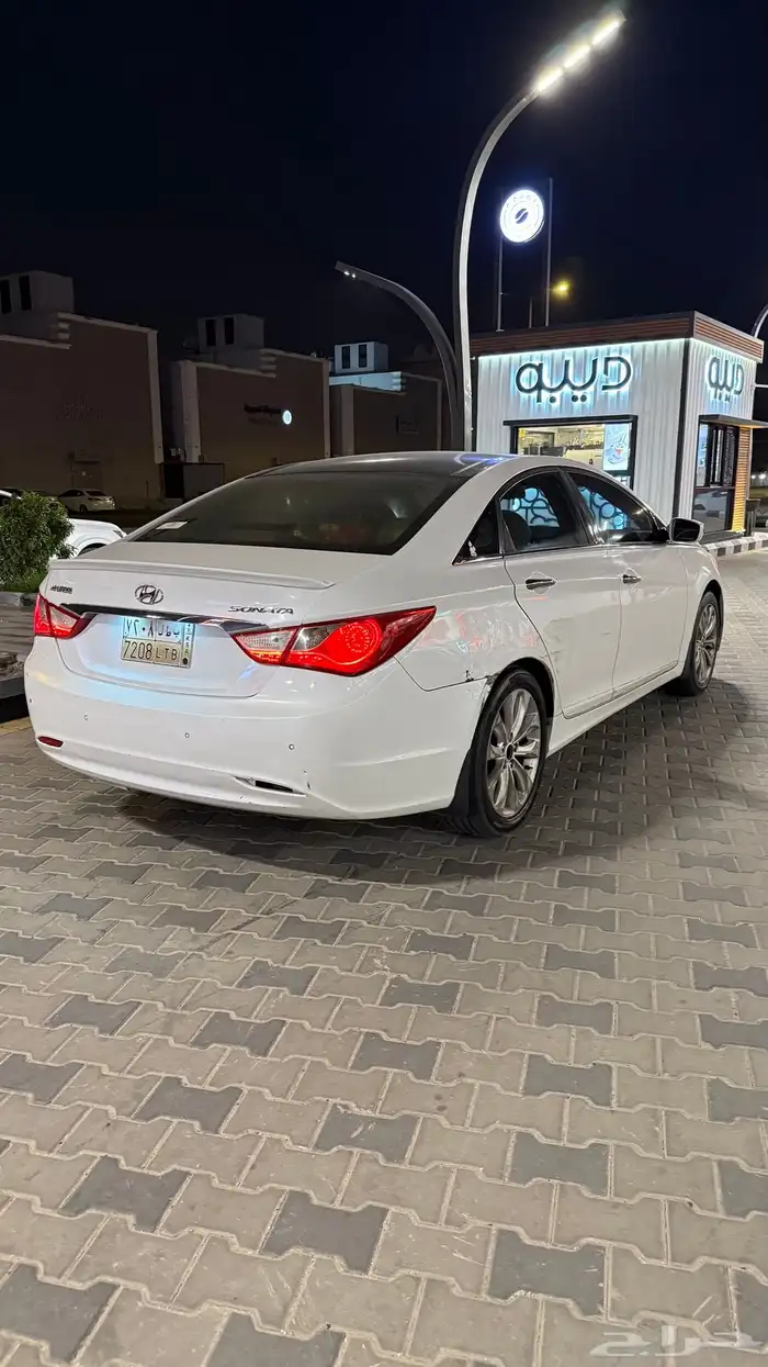 للبيع سوناتا نظيفه 3