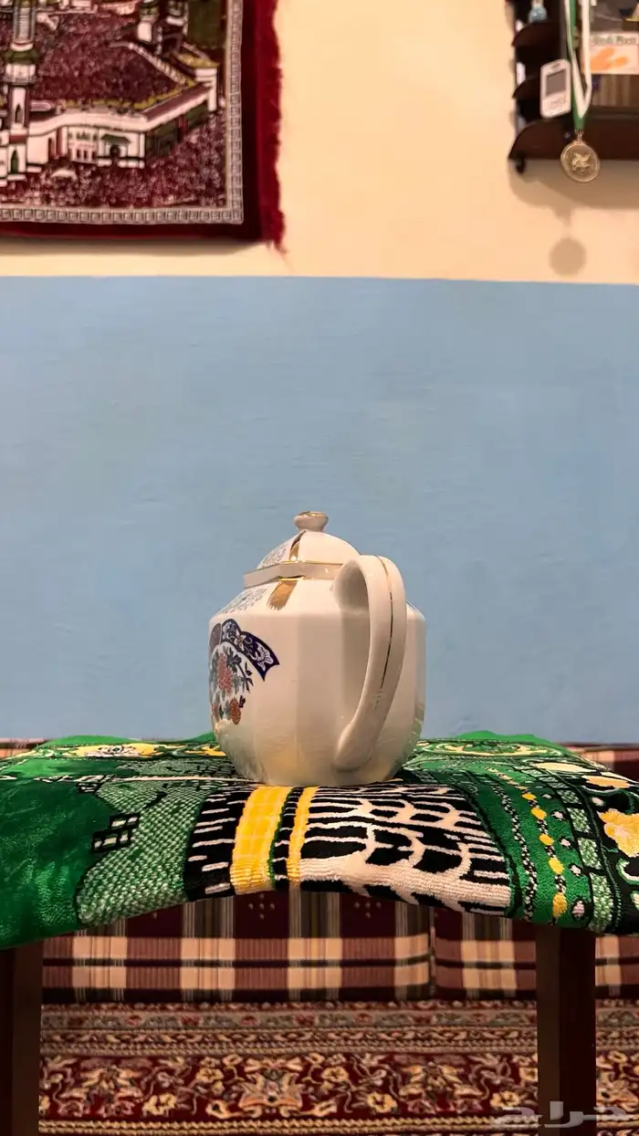 ابريق يباني قديم 2