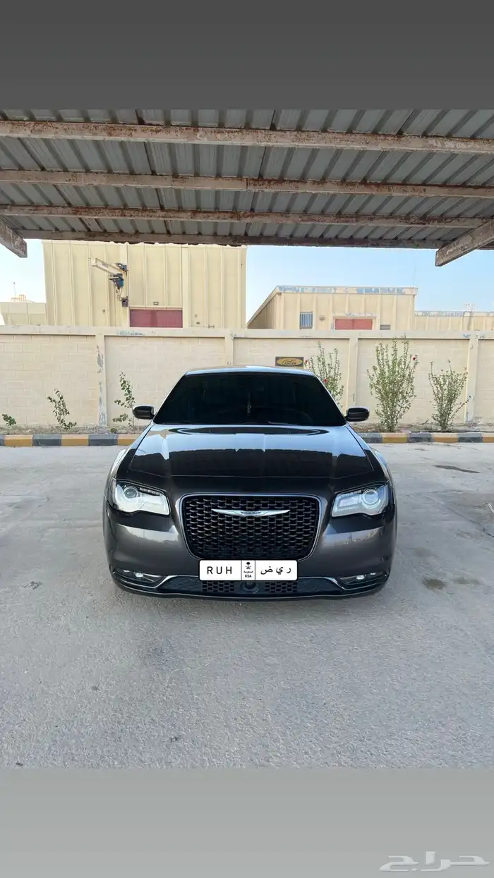 للبيع كرايسلر 300s موديل 2022 - 6 سلندر 0