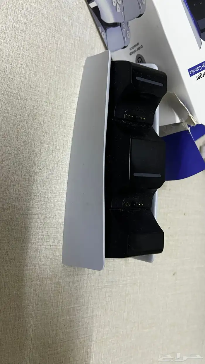 قاعدة شاحن يد سوني فايف 1