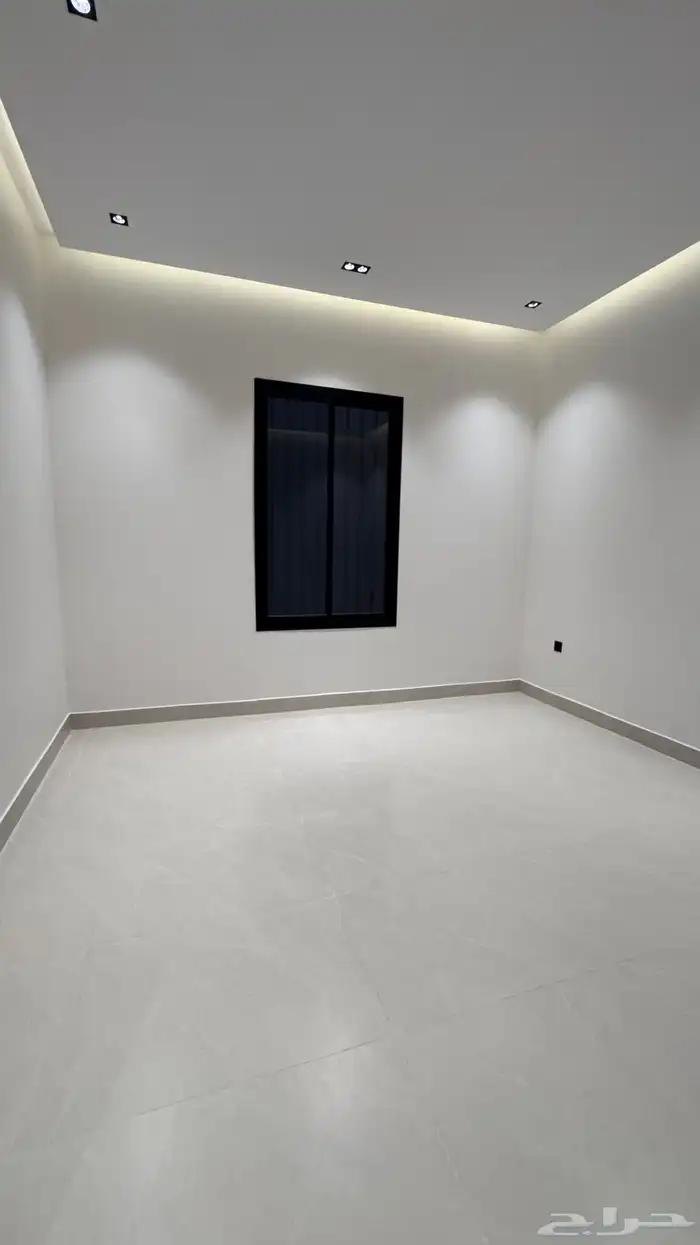 للبيع دور أرضى وروف علوى مع ملحق دره المحاله ابها 34