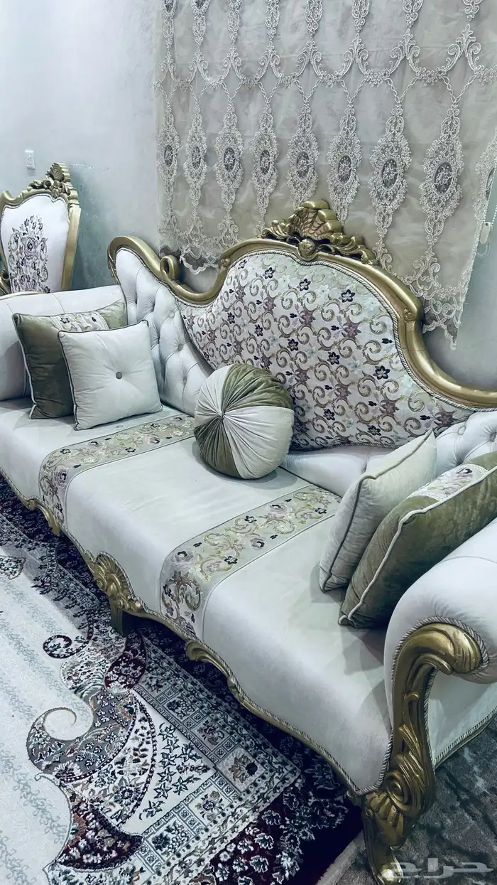 كنب للبيع شبه جديد 4