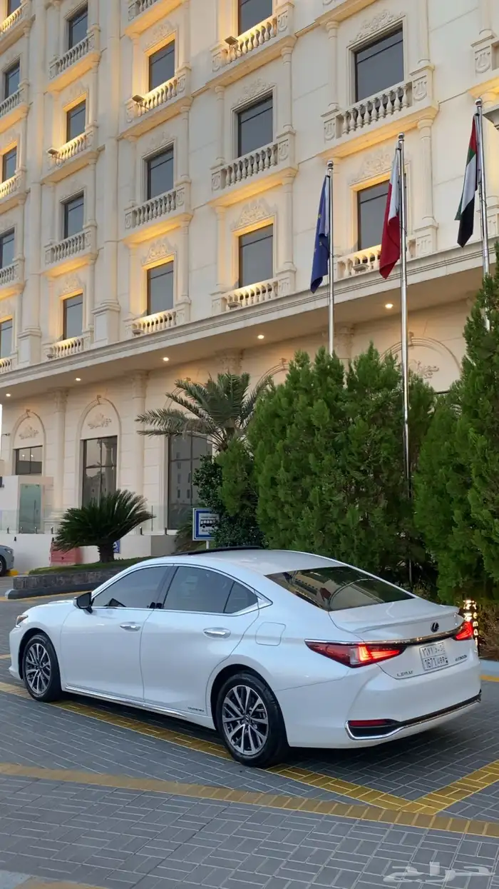 لكزس 2022 ES300h عرض خاصص اقبل البدل المناسب 3
