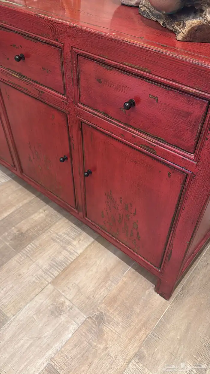 طاولة من بوتري بارن 1