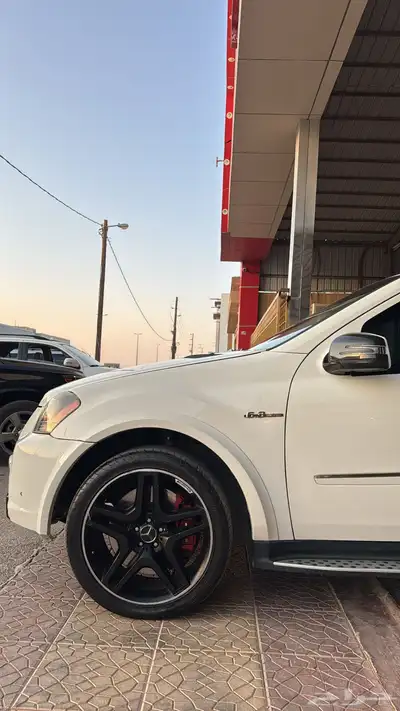 مرسدس AMG ML63 index