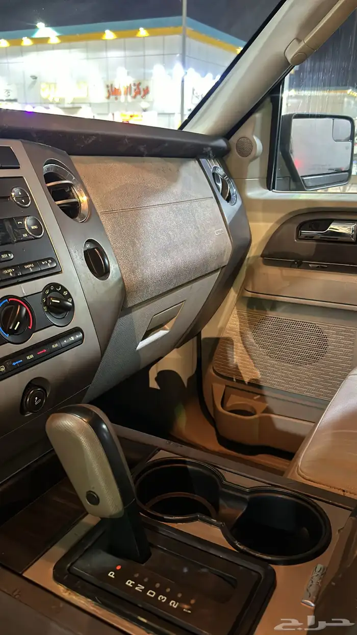 فورد اكسبديشن 10