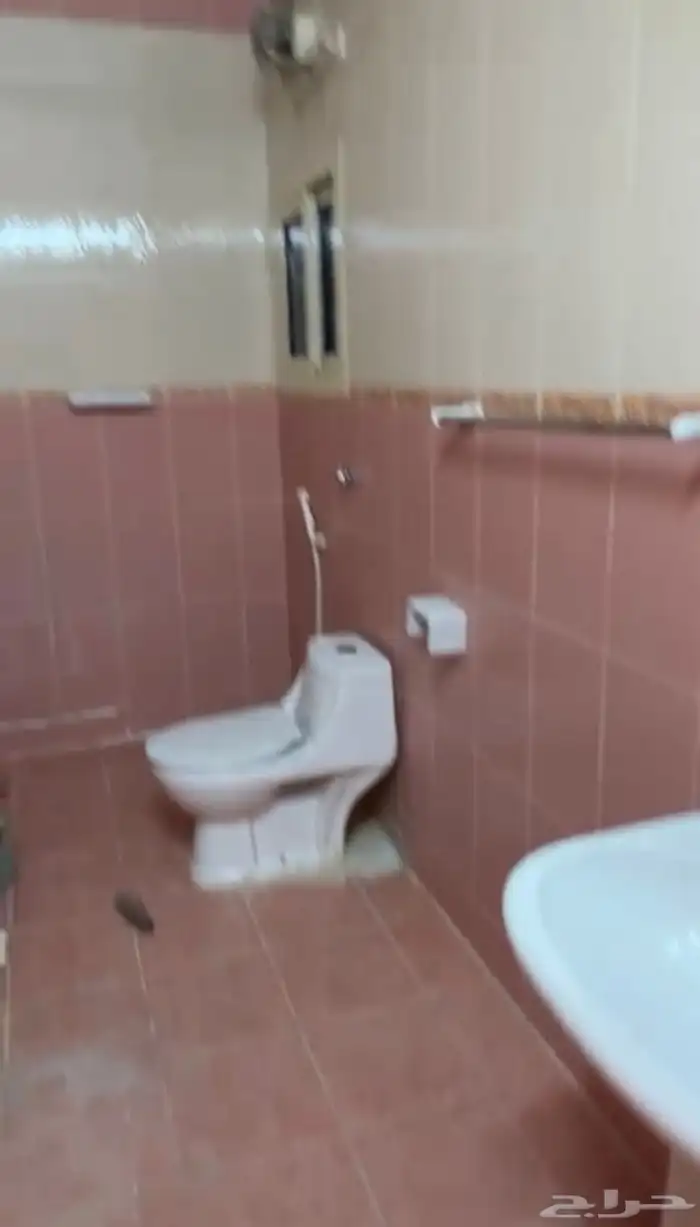 شقة للايجار بطحاء قريش 9
