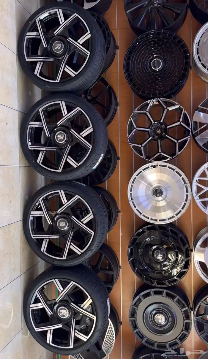 جنوط رولزرويس كولينان بلاك بادج سلفر بادج مقاس 23 موديل2025 2