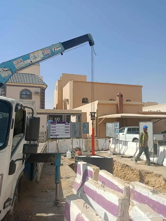 دينا كرين 3 طن صندوق 5 متر تحميل 8 طبلية حجر 1