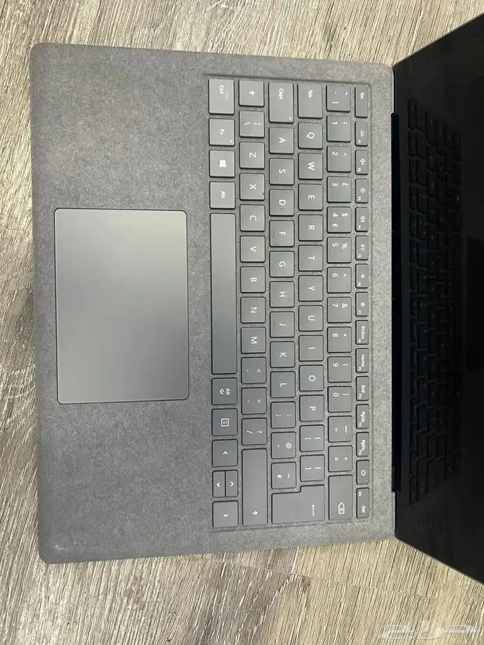 Microsoft Surface Laptop 2 (13.5 ) Intel Core i7  8th Gen 2