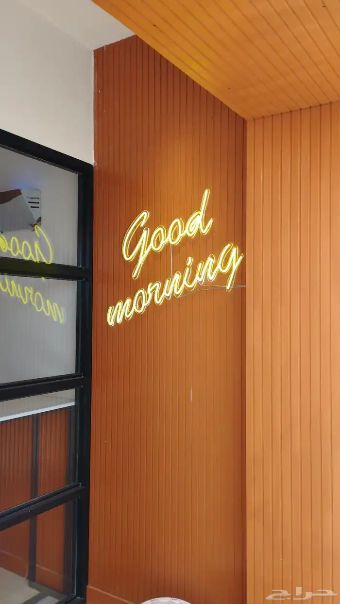 كلادينج لوحات حروف بارزة بديل الخشب بديل الرخام نيون ليد بنر 25