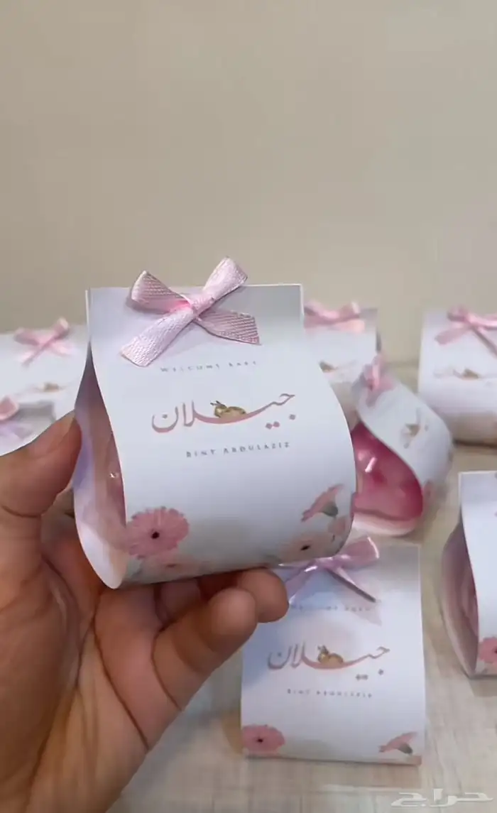 شموع توزيعات هدايا حسب الطلب 13