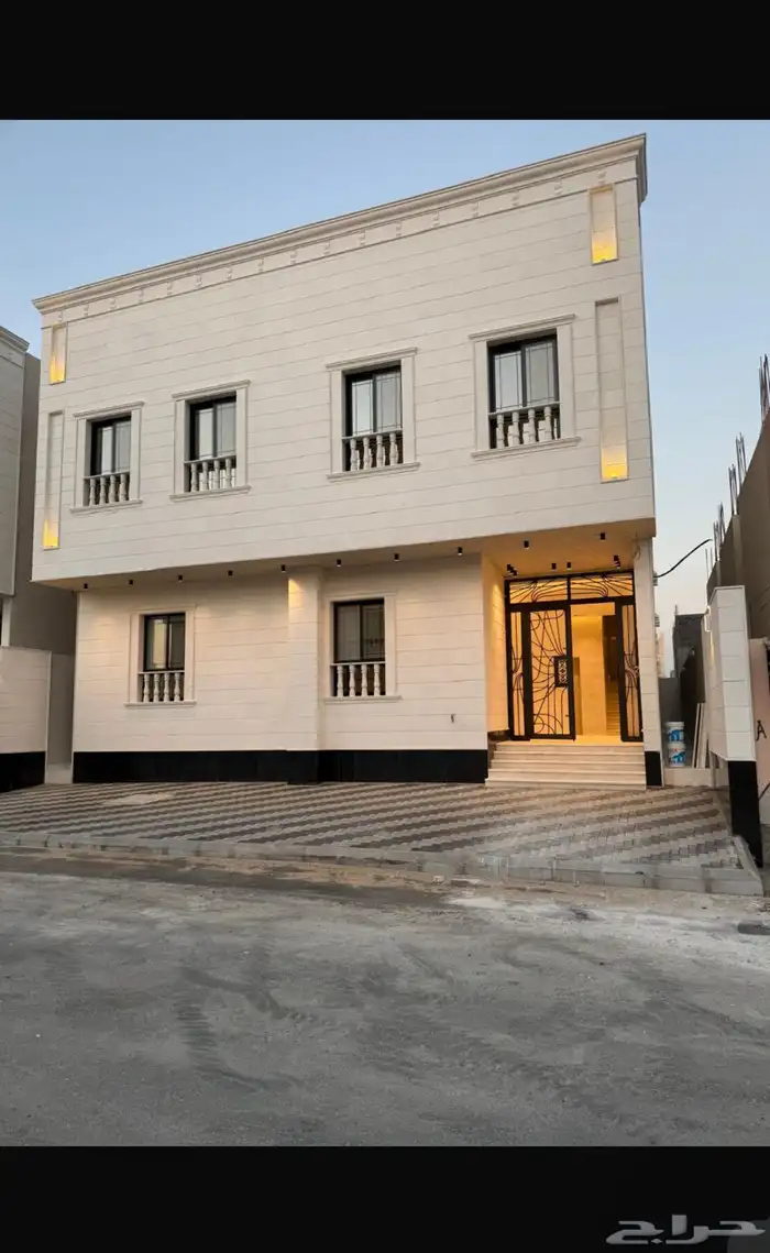 للبيع فلل نظام شقق بمخططات ولي العهد 2و3 0