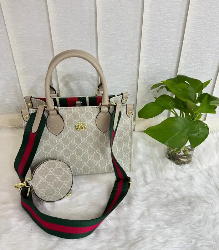 شنط ماركات عالمية كوبي هاي كواليتي 83