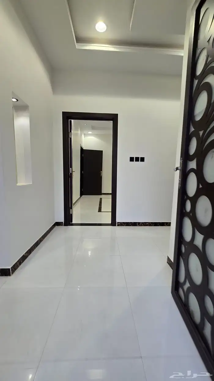 فيلا فاخر للبيع بحي طويق الموسي مستخدمه 7 سنوات مليون وا 530 3