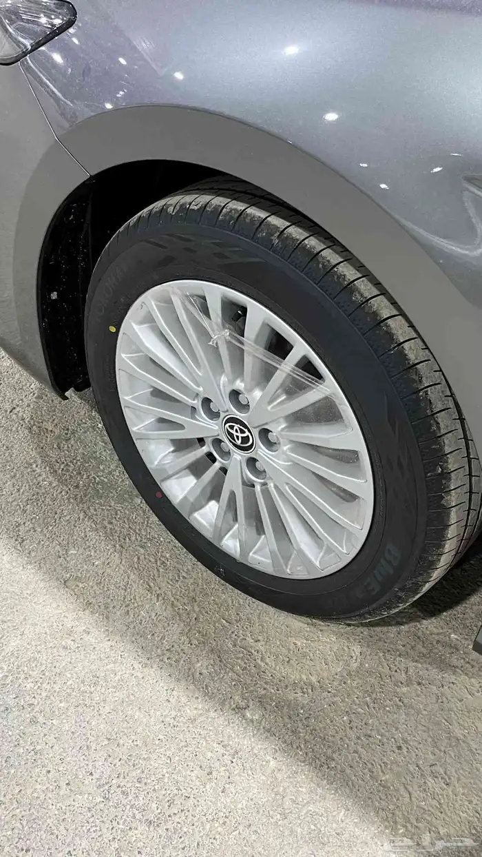 تويوتا كامري 2025 E Plus هايبرد 5