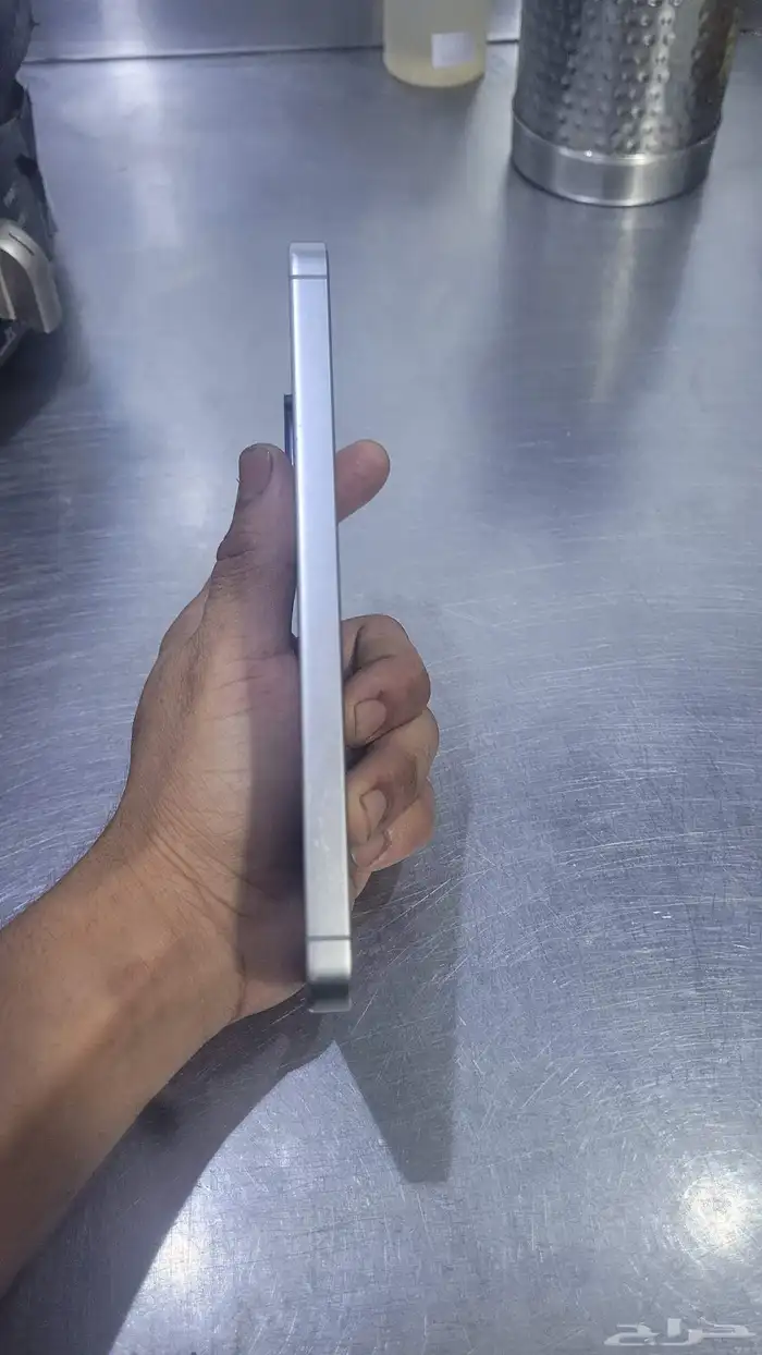 Samsung Galaxy S24 FE 2