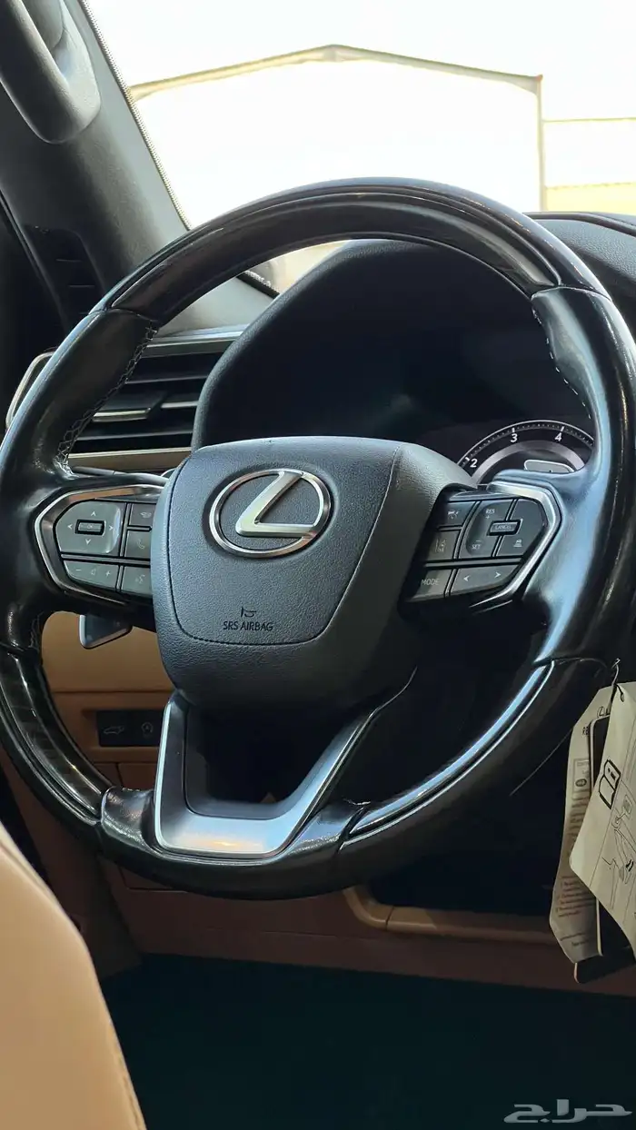 لكزس - 2023 - LX600 - BB - فل كامل 21
