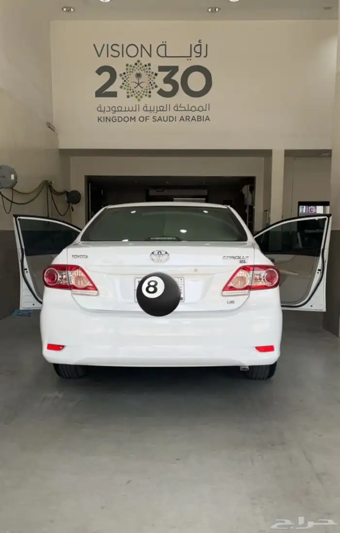 للبيع سيارة كورولا 2011 3