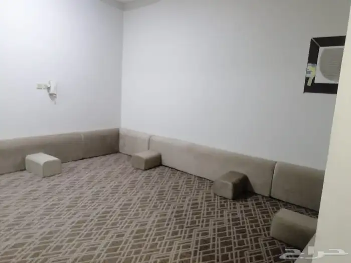 يوجد شقق للايجار عزاب وشقق عوائل مفروش وبلاط النعيريه حي الر 0