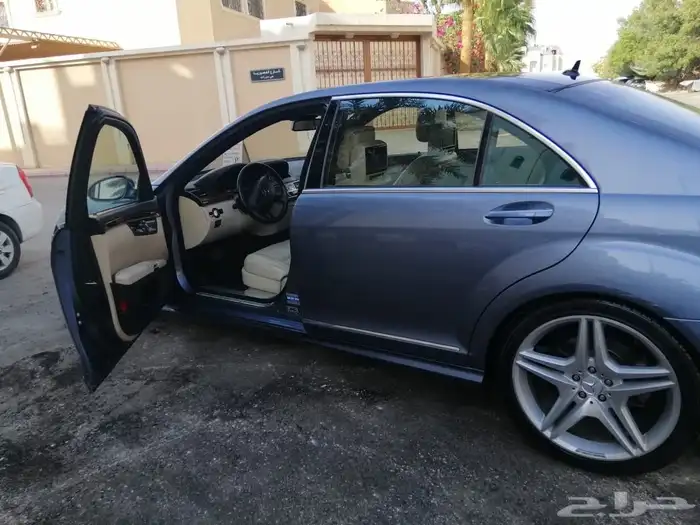 مرسيدس بنز 500 فل كامل لون مميز 9