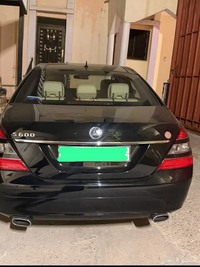 للبيع مرسيدس 600S موديل 2006 اللون اسود مخزن وكاله 13