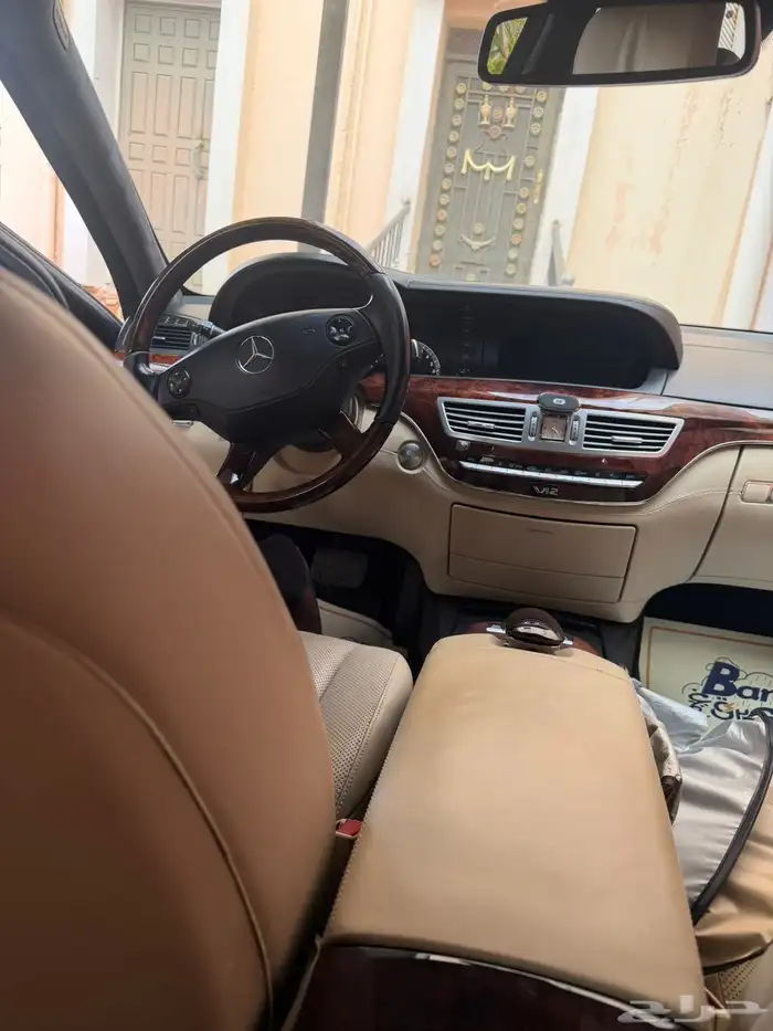 للبيع مرسيدس 600S موديل 2006 اللون اسود مخزن وكاله 4