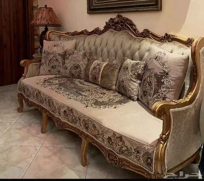 طقمين كنبتين كبار و طاولات قهوة 0