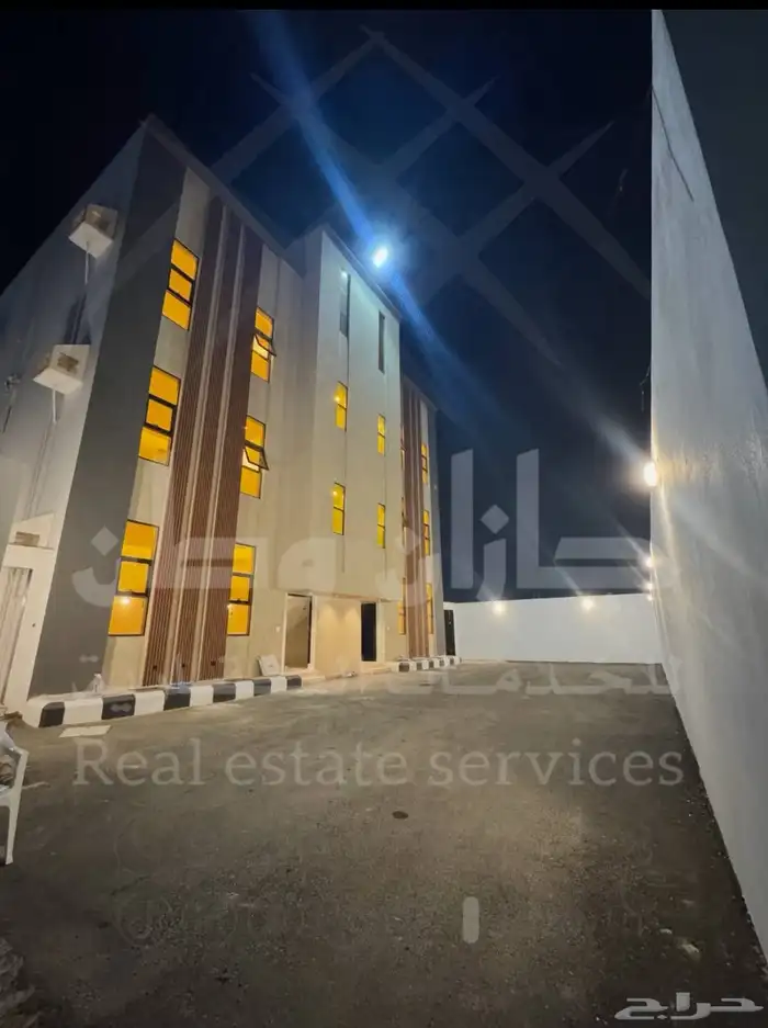 للبيع شقق فاخرة في محافظة أبو عريش 0