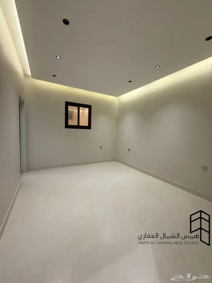 للبيع فيلا روف علوي بمدخل خاص حي اليرموك 4