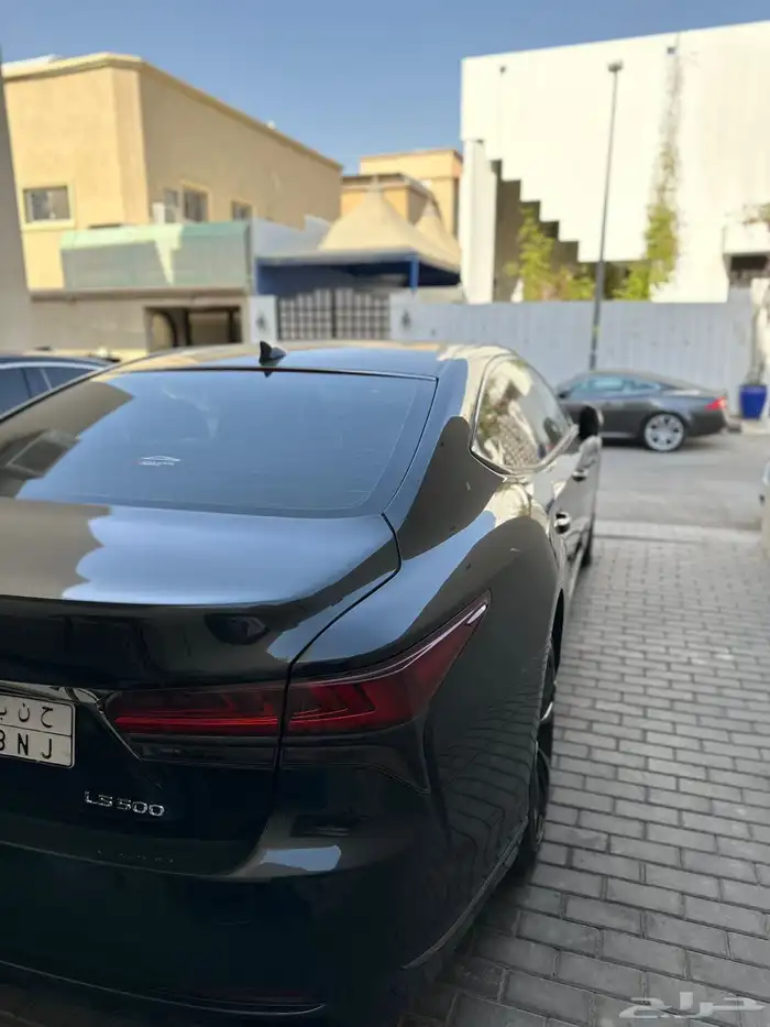 لكزس LS500 F SPORT 2018 10