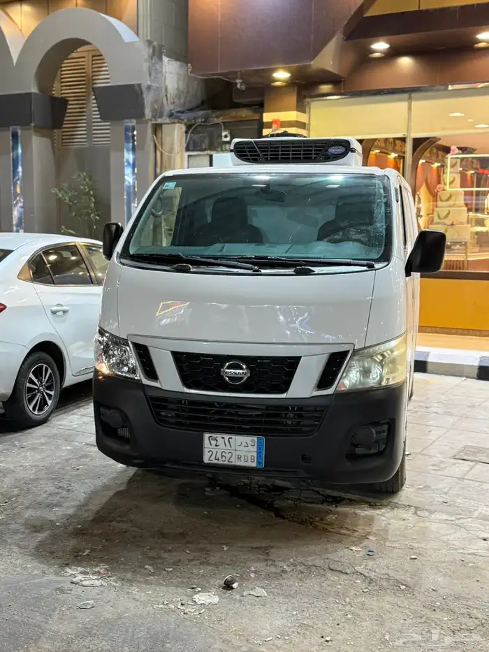 للبيع باص نيسان اورفان 3