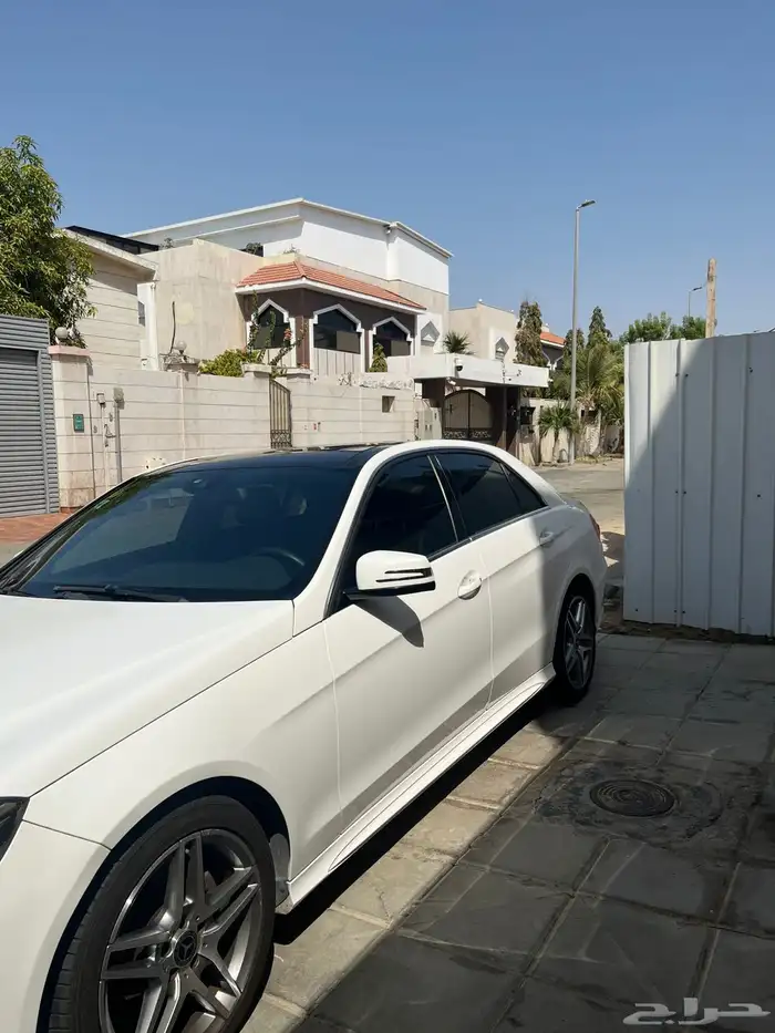 مرسيدس E300 12