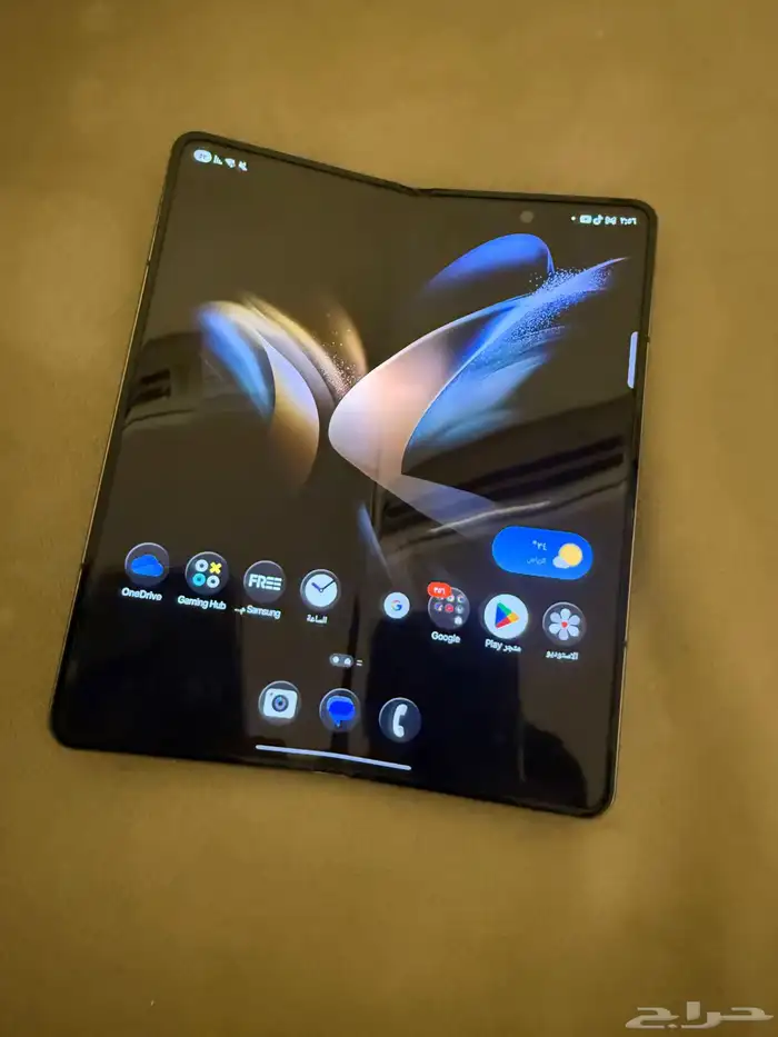 زد فولد4. نظيف جدا لايوجد خدوش ابدا 6