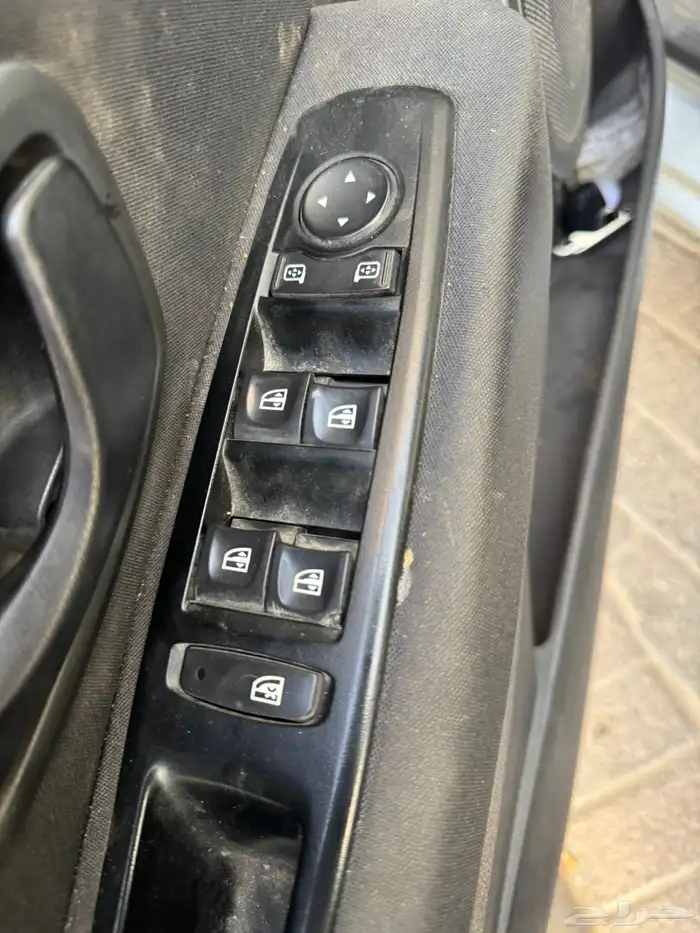 للبيع رينو 11