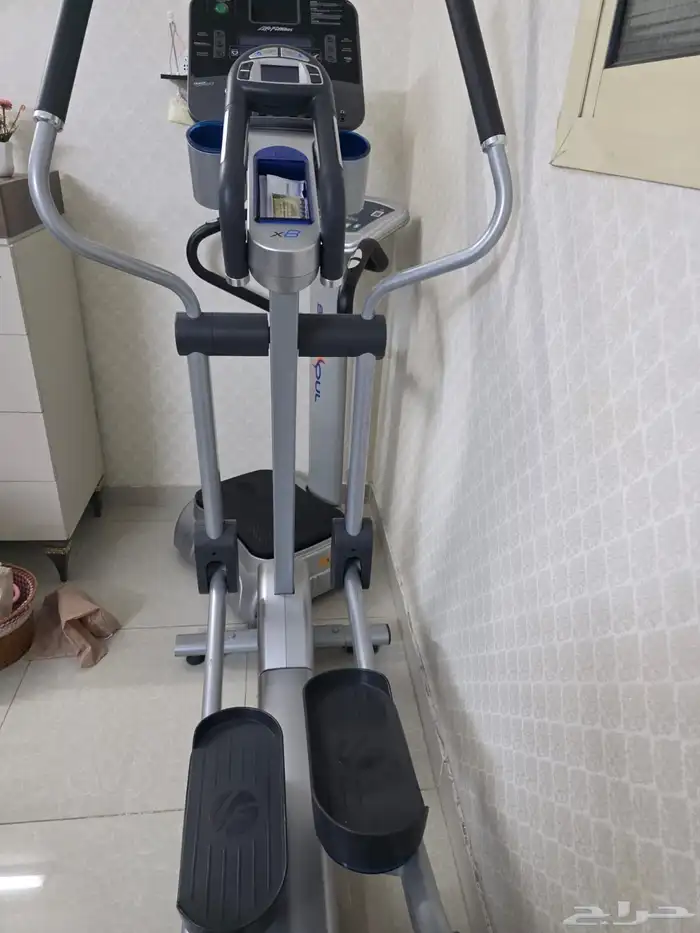 جهاز رياضة Life Fitness X8 Elliptical Trainer 0