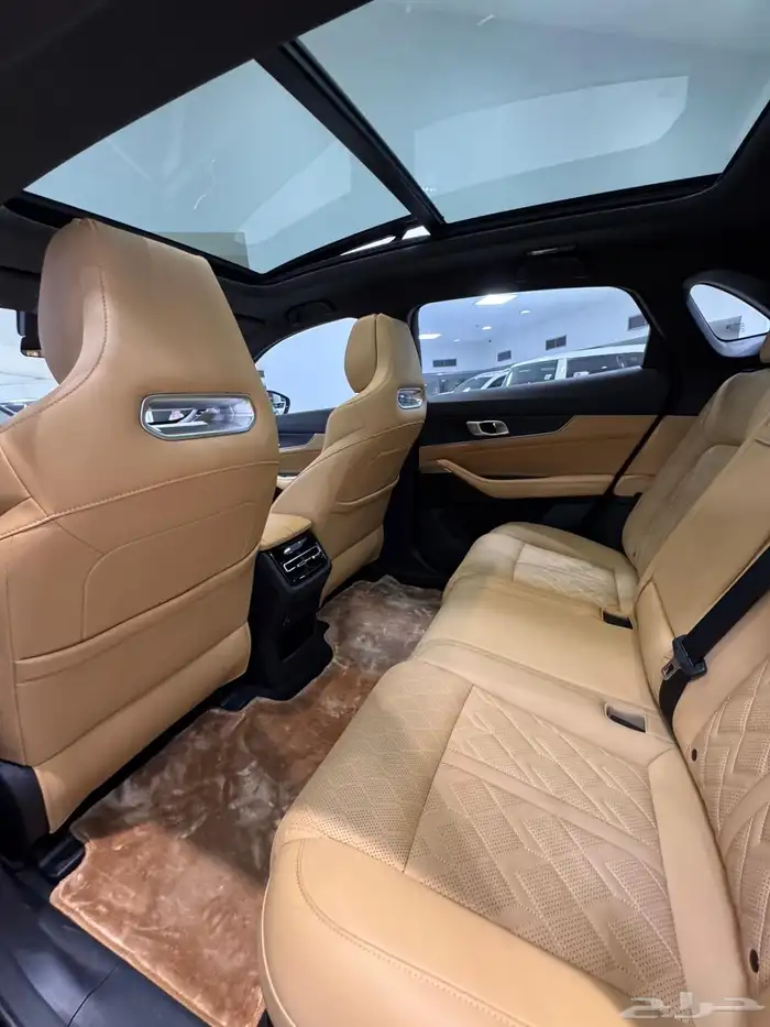 للبيع  شانجان UNI-K موديل 2025 (أسود) 5