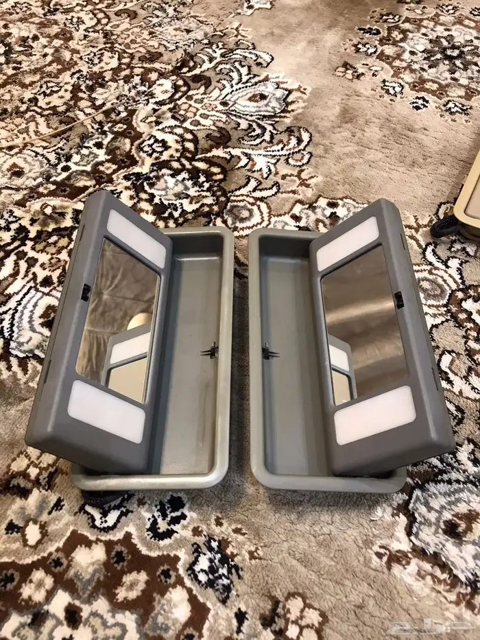 مرايات مكياج رصاصي قماش مرسيدس 1