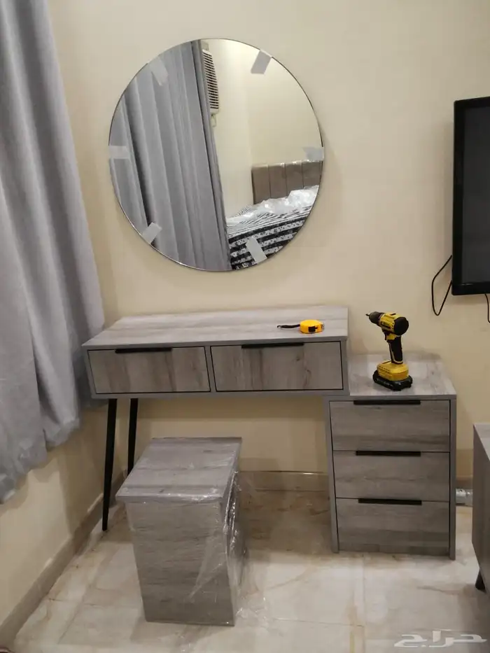 غرفة نوم كاملة  أثاث منزلي  سرير ودولاب وبطانيات 6