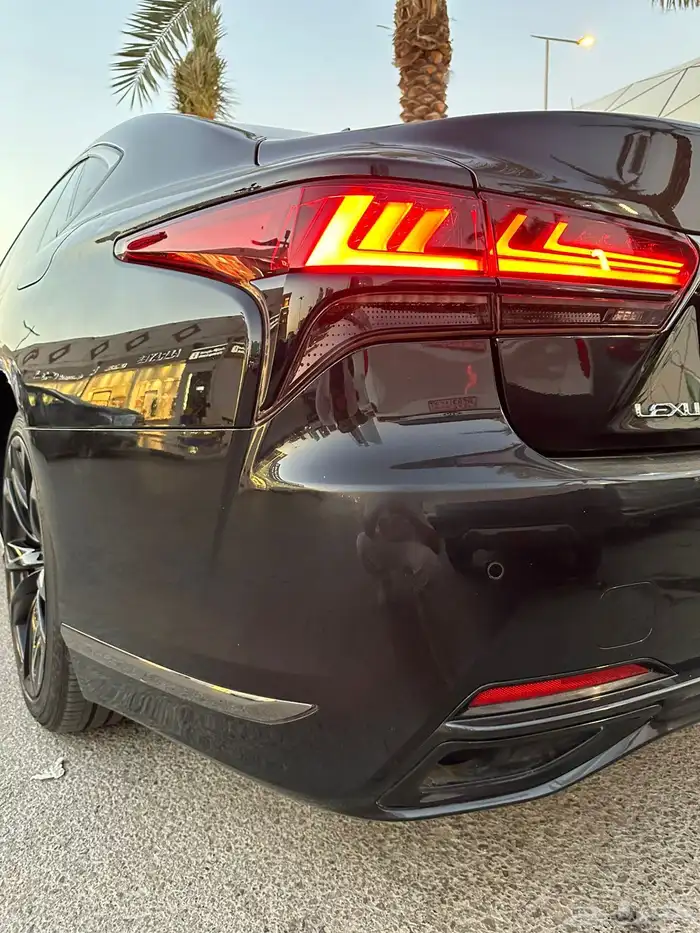 لكزس LS500 F SPORT 2018 22