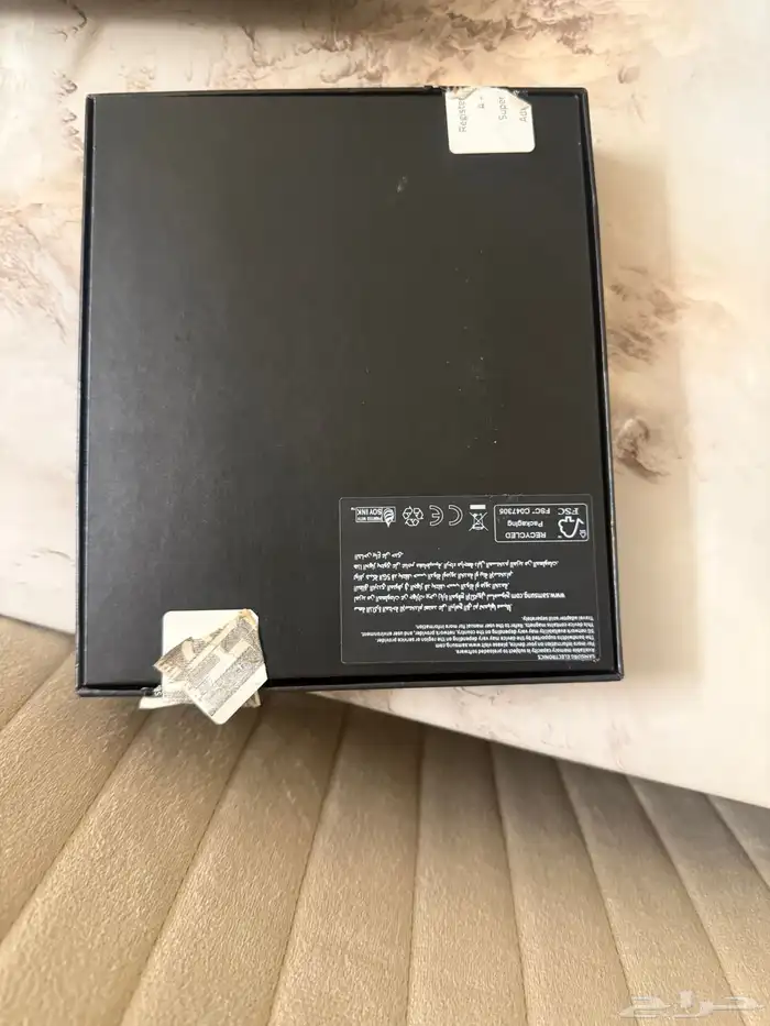 زد فولد4. نظيف جدا لايوجد خدوش ابدا 5