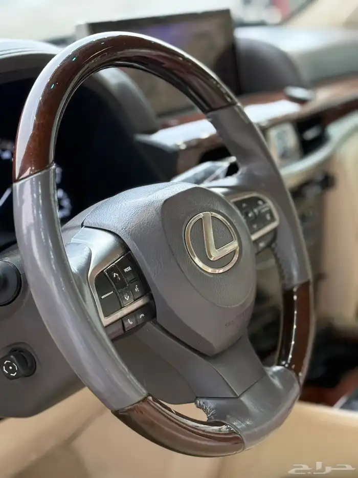 لكزس - LX570-2018 - معدل - 2021 - فل كامل 10